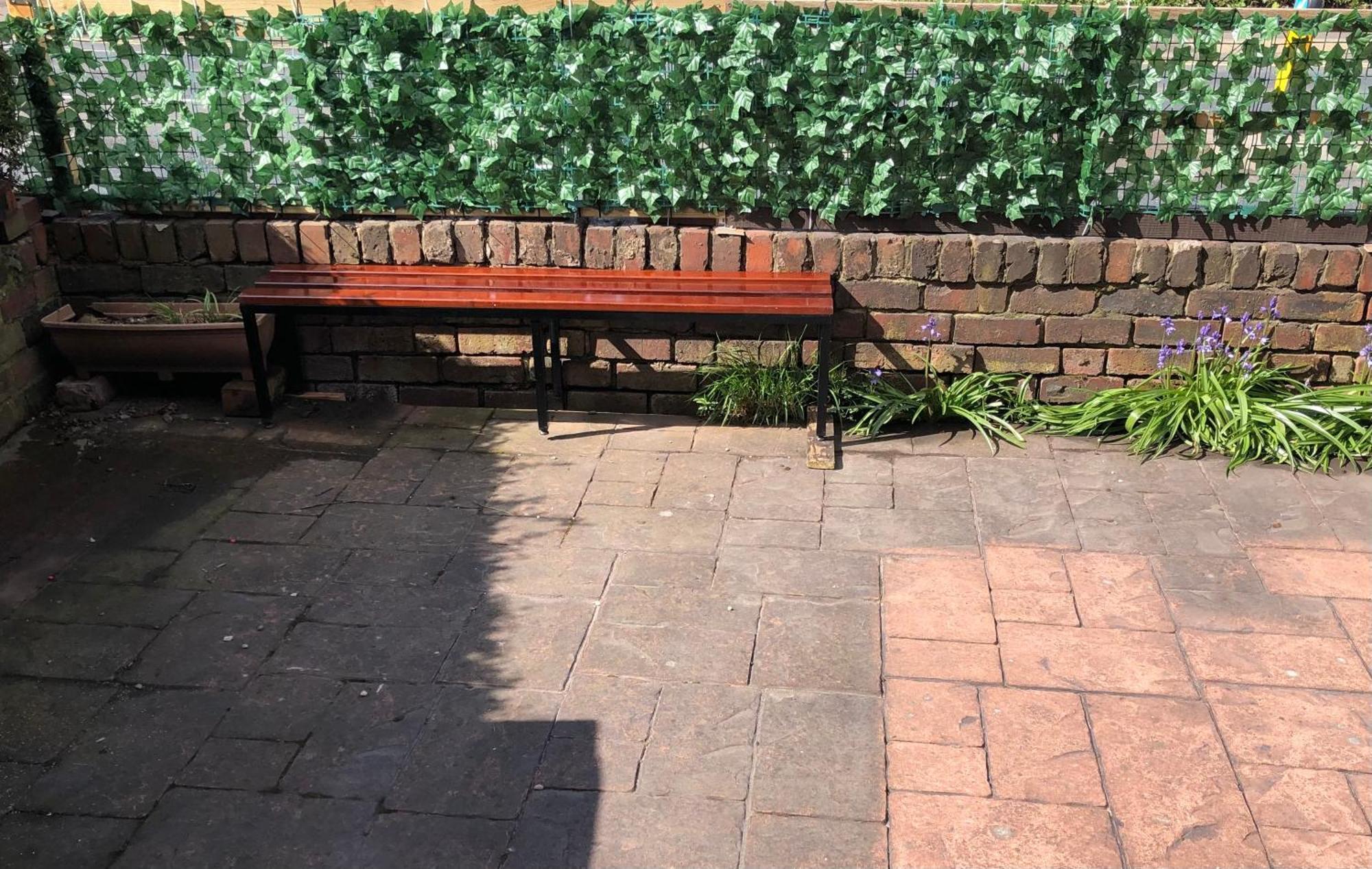 An Extra Large Room With Patio & Own Front Entrance Rotherham Rawmarsh Buitenkant foto